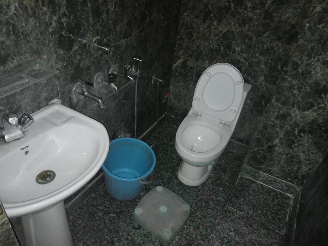 Yash Guest House New Delhi Extérieur photo